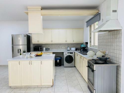 Villa Gaia Residence In Larnaca