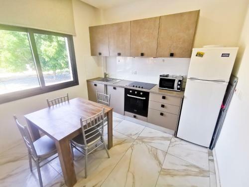Mimi's Sunny Beach Apartment