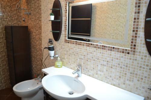 Kela's de Luxe Penthouse 3 Bedrooms Apartment