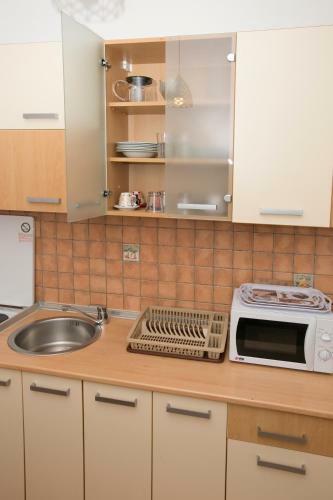 Downtown 3 Bedroom Apartment