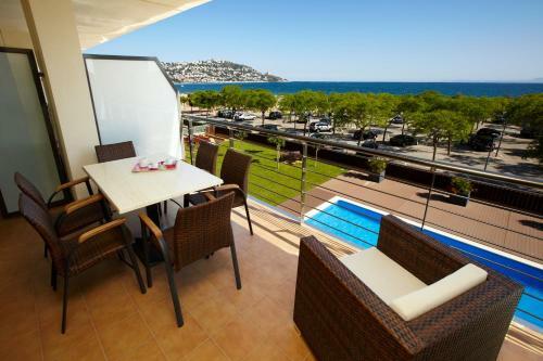 Apartaments Terraza - Salat� Mar