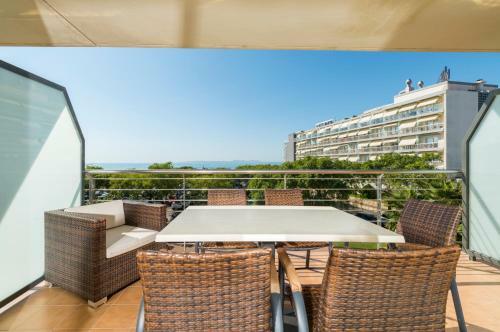 Apartaments Terraza - Salat� Mar