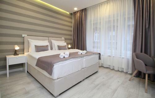 Hostal Platinum Rooms