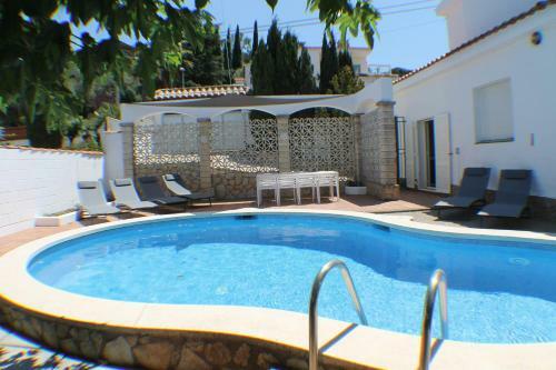 Agi Villa Grecs