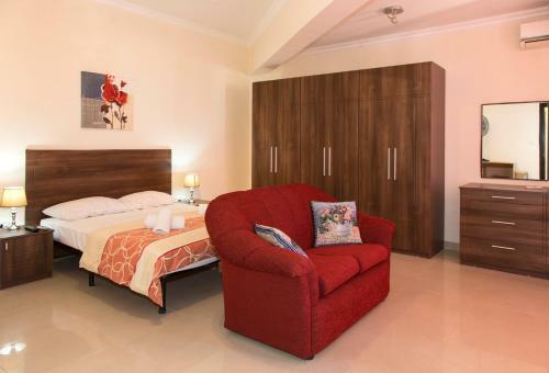Belmont Court Apartments