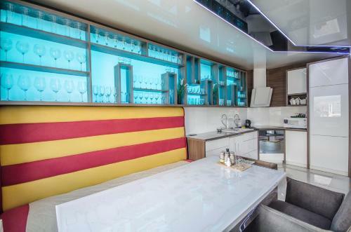 Kings View Apartment