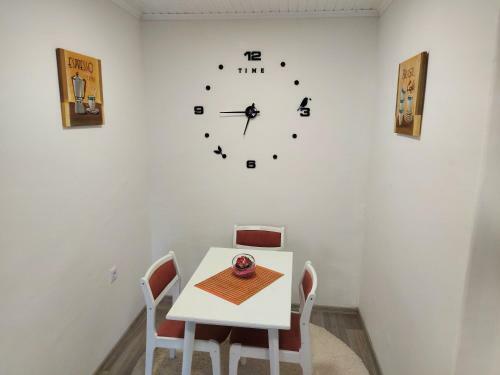 Lovely, Neat And Quite Apartment Dalia