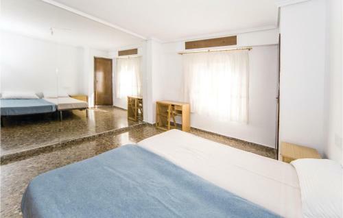 Four-bedroom Apartment In Sagunto
