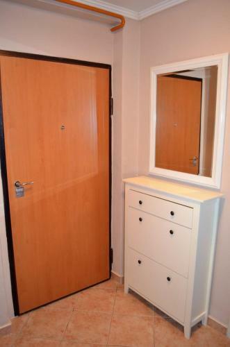 Modern Apartment In City Center - Free Garage