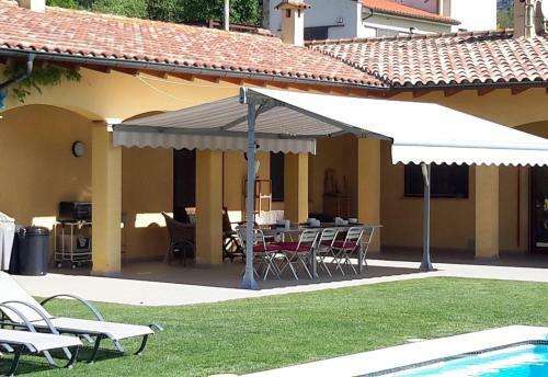 Idyllic Guest Wing Of Villa