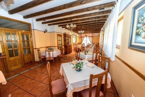 Hostal J.j. Marlene