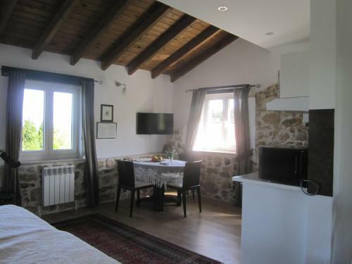 Hostal Infincavacations Chalet Y Apartamentos