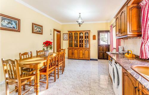 Awesome Home In San Bartolom� With 3 Bedrooms