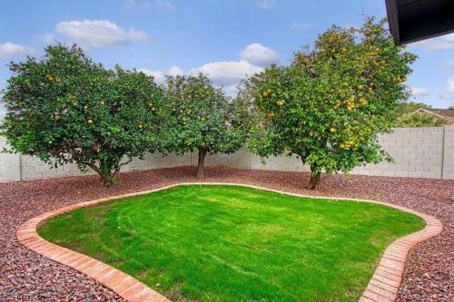 Estrella - Renovated With Patio, Bbq, Pool & Spa