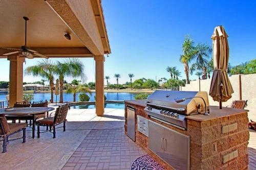 Crescent - Stunning Lake View With Pool, Bbq And Sunsets