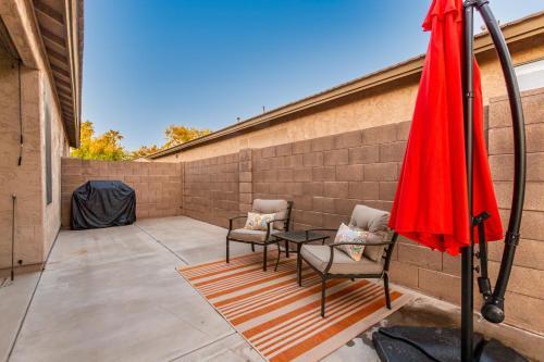 Awesome Chandler Home With Heated Pool! Home