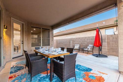 Awesome Chandler Home With Heated Pool! Home