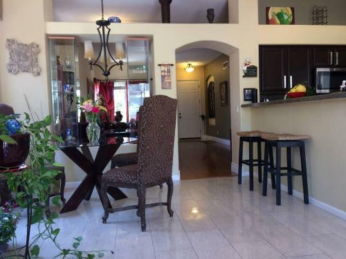Amazing Home With Private Heated Pool