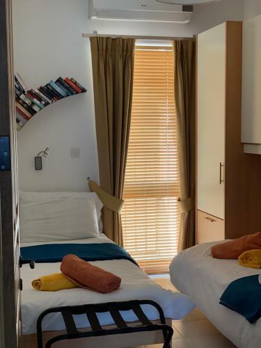 Apartamentos Ascot By The Sea