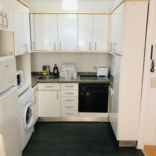 Precioso Apartamento Al Lado de El Corte Ingl�s