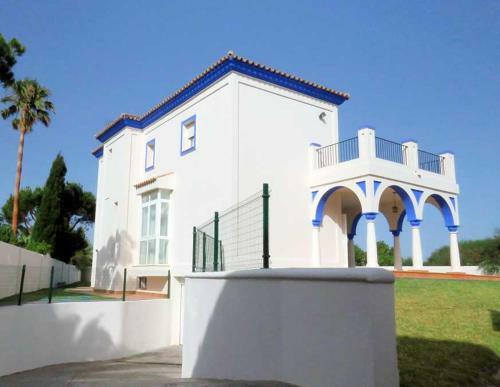 Villa De Lujo En Sancti Petri