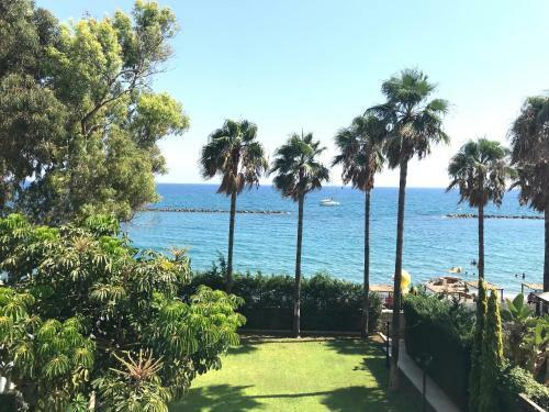 Limassol Villa By The Sea