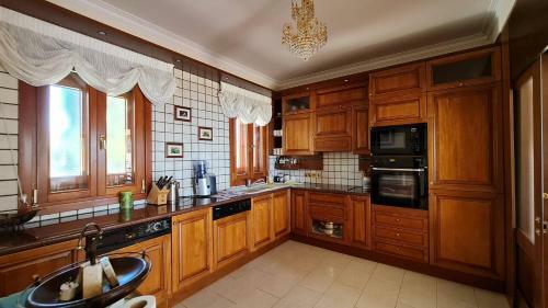 Limassol Villa By The Sea