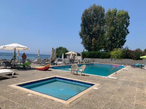 Apartamento 50m To The Sea 3bd Apt With A Pool