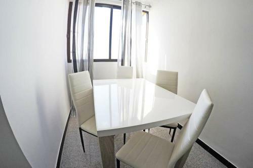 Carmencita Apartment, With Netflix & Wifi