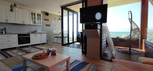Luxury Beach Apartment In Qerret