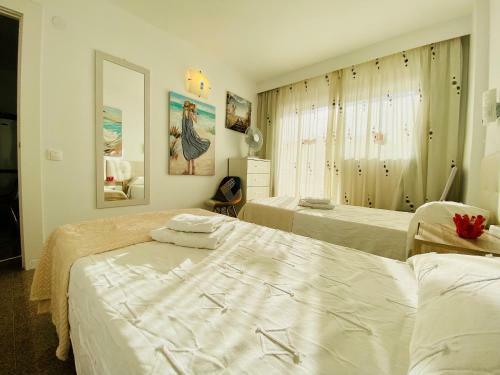 Orange And White Apartment In Yumbo
