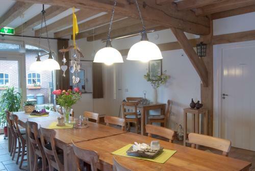 Hotel De Martiene Plats B&B & Appartement