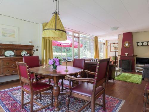 Holiday Home Ruischende Dennen Huybergen