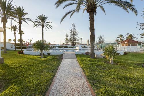 Lovely Villa In Maspalomas Yumbo Center Spain