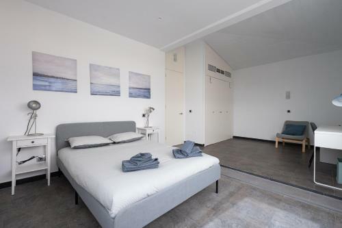 Modern 2br Villa Private Pool And Parking