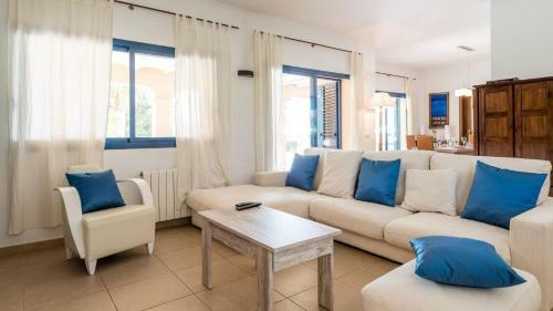Villa Etruria Close To Playa D'en Bossa