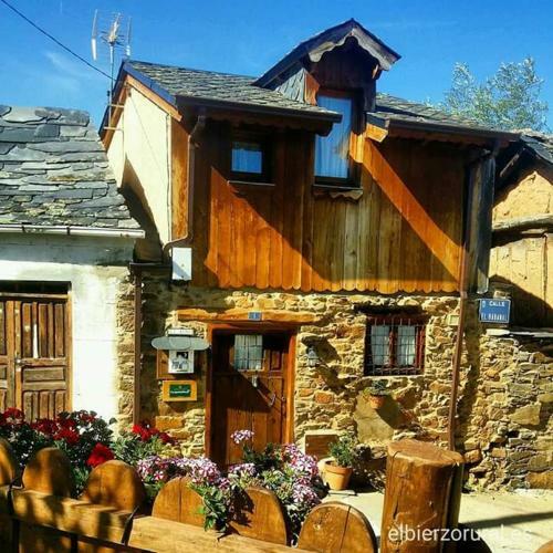 Agroturismo Casa Rural La Jara Blanca
