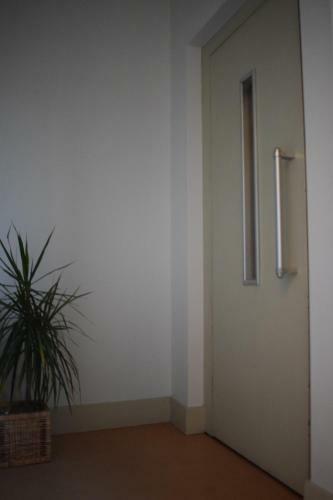 Room With A Private Bathroom In Eu District