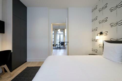 Fabulous Apartments In Ch�telain Area