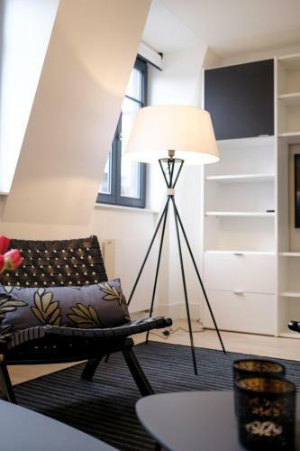 Fabulous Apartments In Ch�telain Area