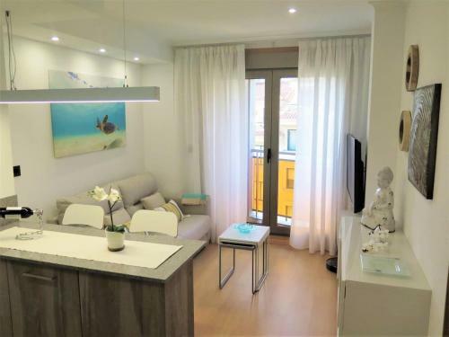 Apartamento Acogedor Estudio En El Coraz�n Del Silgar + Parking