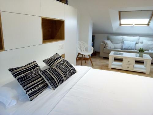 Las Lagunas - No Se Admite Jovenes