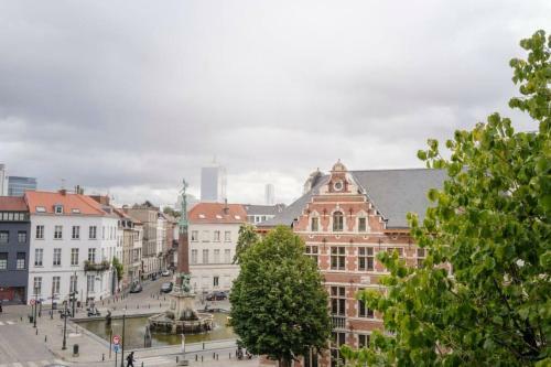 1 Bedroom Apartment Place Sainte-catherine