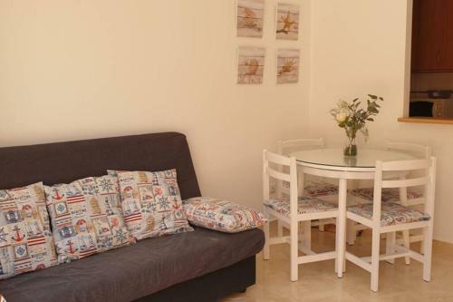 Apartamento A 10 Metros De La Playa Con Piscina