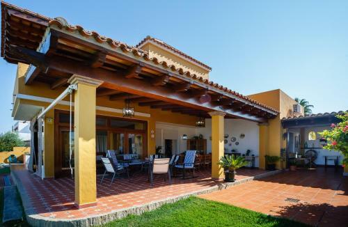 Bonito Chalet Con Vistas