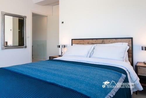 Villa Rueda With Heated Pool, Hot Tub And Great Views