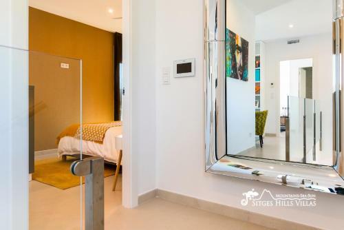 Villa Rueda With Heated Pool, Hot Tub And Great Views