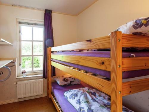Upbeat Holiday Home In Reutum With Jacuzzi
