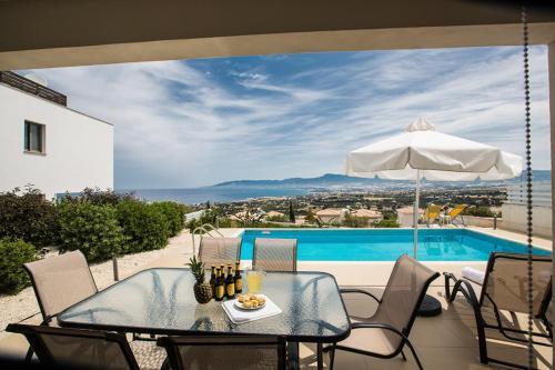Luxury 3 Bedroom Villa With Private Pool, Paphos Villa 1262