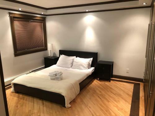 Apartamento Luxury One Bed/bath Condo W/ Parking On Whyte Ave